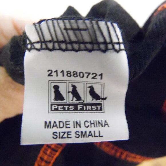 Property of Tampa Bay Buccaneers Football NFL Shirt for your pet Size Small - Picture 5 of 6